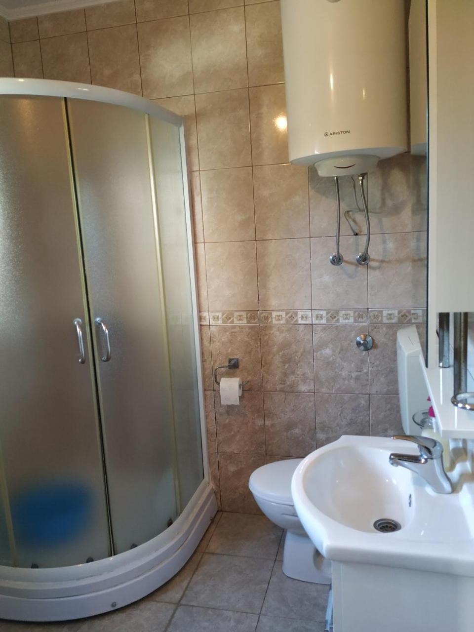 Kjara Apartments Tivat Exterior foto