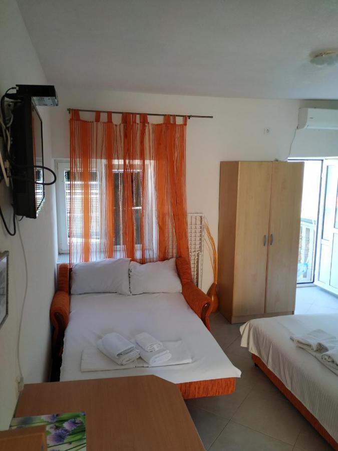 Kjara Apartments Tivat Exterior foto